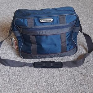 American Tourister Boarding Bag